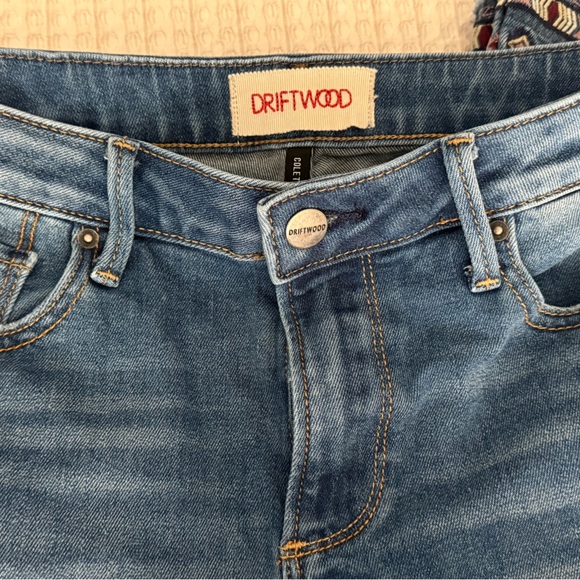 DRIFTWOOD Colette Embroidered Cropped Straight Leg Jeans / Size 28 - Picture 2 of 6